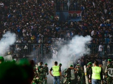 En Indonesia se presentó una tragedia del fútbol: invasión dejó 127 muertos