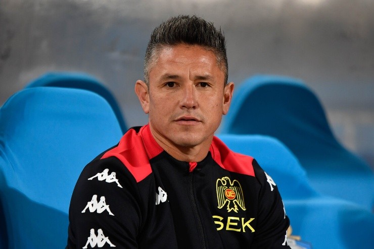 Gustavo Canales hoy es DT de Unión Española | Foto: Agencia Uno 