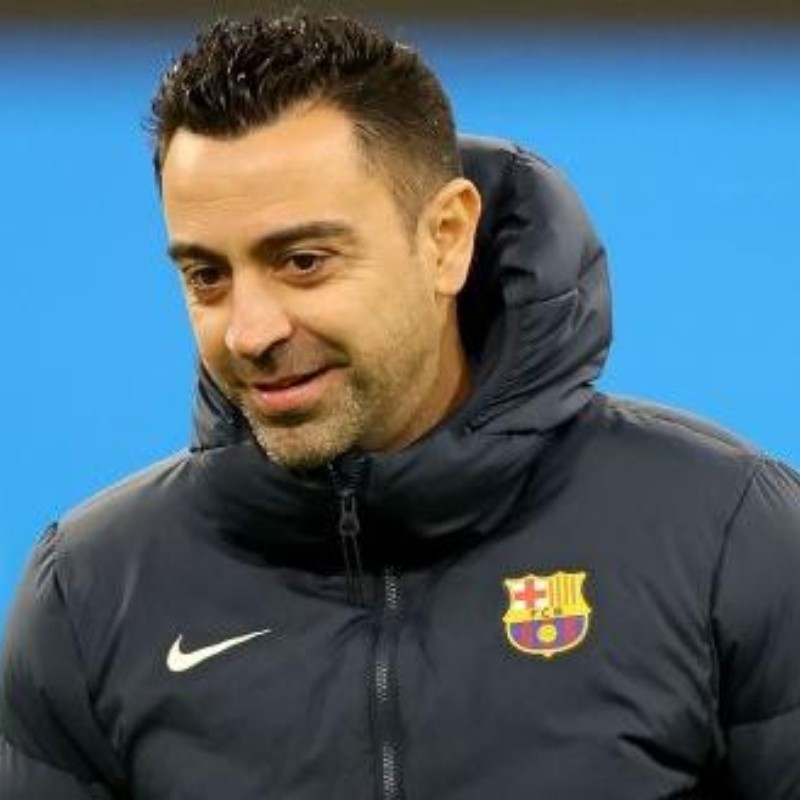 Xavi deixa no ar que prepara reviravolta surpreendente no Barcelona