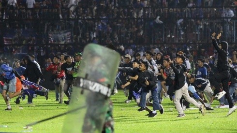 More than 120 die in Indonesia football stadium stampede
