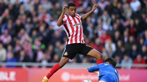 Jewison Bennette ya está sumando minutos con el Sunderland