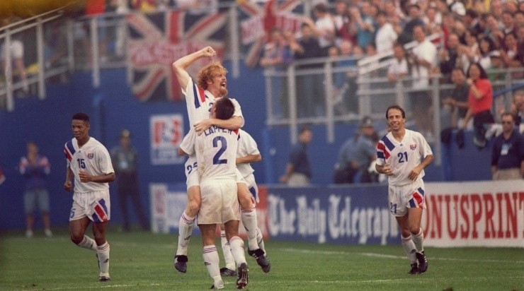 ALEXI LALAS OF THE USA CELEBRATES HIS GOAL AGAINST ENGLAND DURING THE 1993 US CUP MATCH. Mandatory Credit: Shaun Botterill/ALLSPORT
