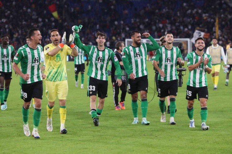 Claudio Bravo fue figura en el Betis | Foto: Imago Images 
