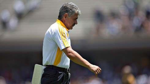 Ricardo Ferretti en una de sus primeras visitas a Cantera.