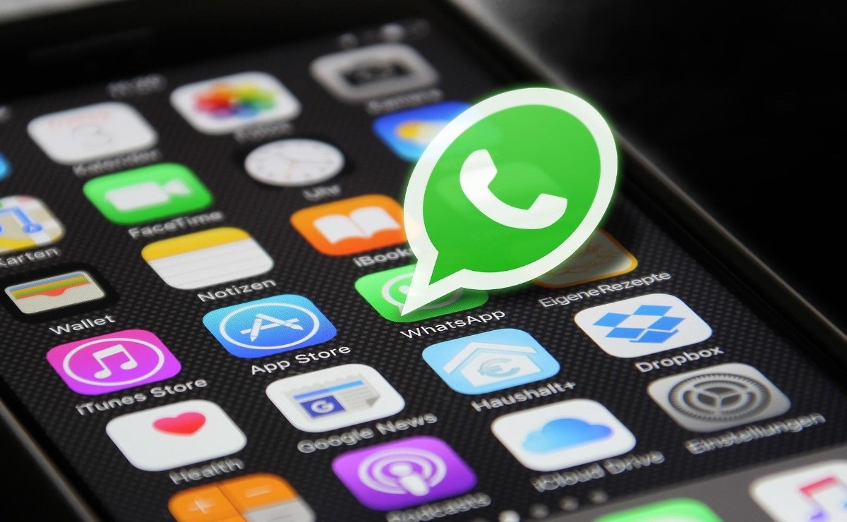 WhatsApp prueba la funcionalidad de envío de documentos con descripción