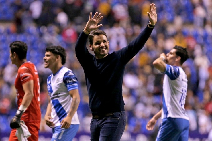 Larcamón habló de lo que significa el juego ante Chivas. Créditos: Imago7