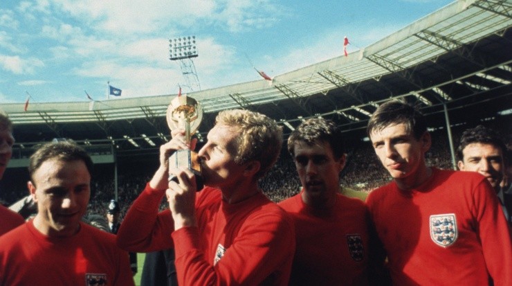 Bobby Moore, capitán del campeón del mundo 1966 (Getty Images)