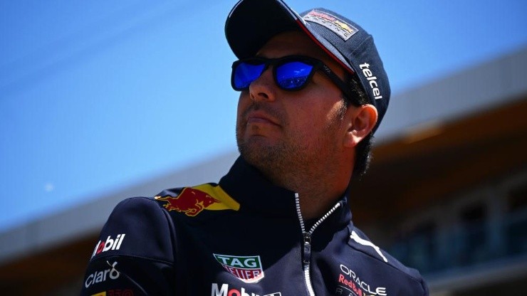 Checo Pérez deja un mensaje a Charles Leclerc y Ferrari.