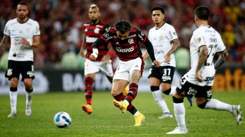 Flamengo visita a Corinthians en la final ida de la Copa Brasil.