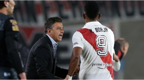 Miguel Borja of River Plate celebrates with coach Marcelo Gallardo