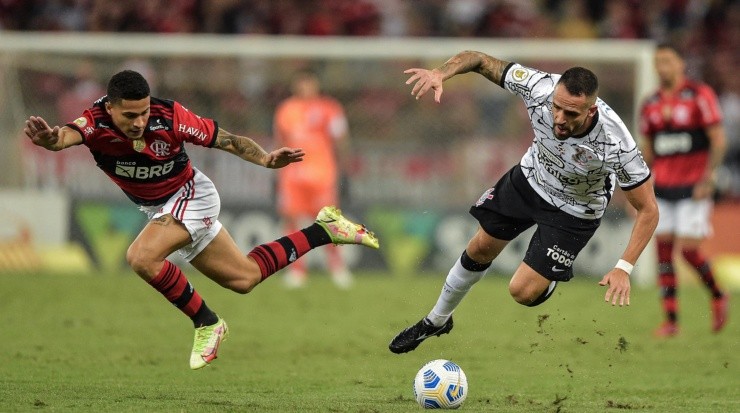 Foto: Thiago Ribeiro/AGIF - Renato vai novamente enfrentar o Flamengo.