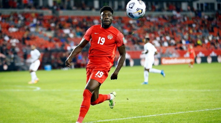 Alphonso Davies, uno de los jugadores más rápidos del mundo (Getty)