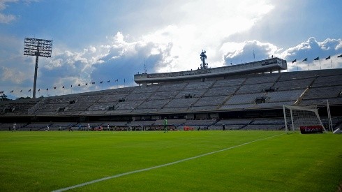 El Estadio Olímpico Universitario espera por el entrenador que se sentará en el banquillo local.