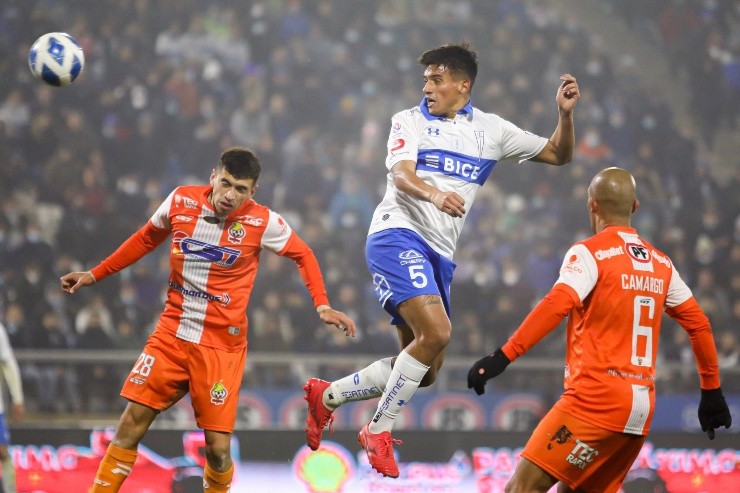 Yamil Asad Universidad Católica