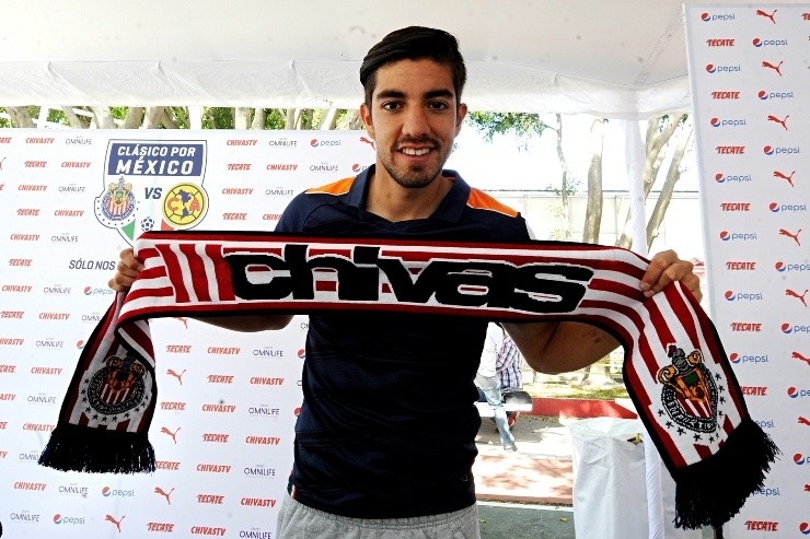 ¿Rodolfo Pizarro vuelve a Chivas?