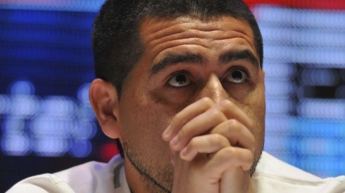 "Riquelme busca convencerlo": un futbolista importante de Boca analiza irse a fin de año