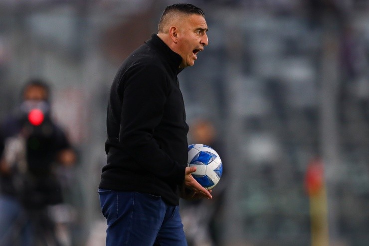 El DT de Ñublense sueña en grande con el club l Foto: Agencia Uno 