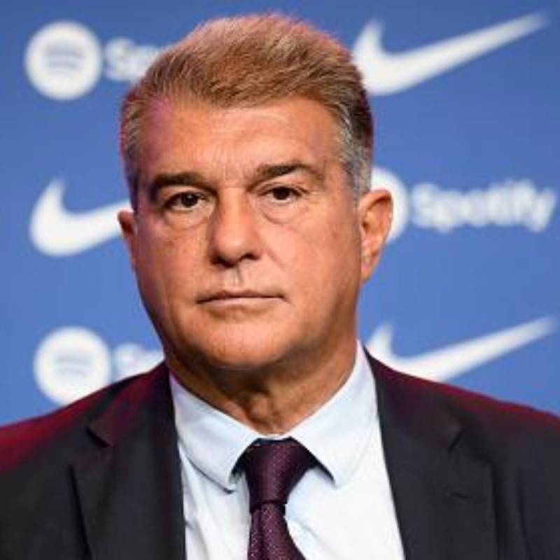 CONFUSÃO! Presidente do Barça, Joan Laporta foi cobrar arbitragem após o El Clássico