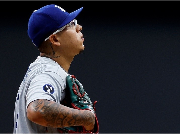 Dodgers borran a Julio Urías para conmemorar el Mes de la Herencia Hispana