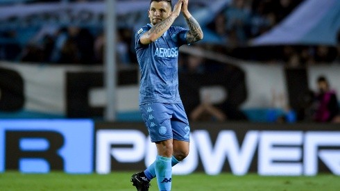 Emiliano Vecchio sufrió una dura lesión en Argentina y no sabe si volverá a las canchas.