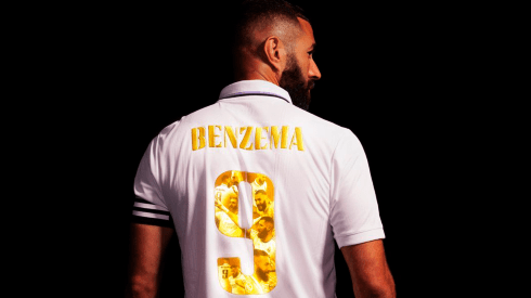 Adidas lanzó una colección de artículos dorados en homenaje a Karim Benzema