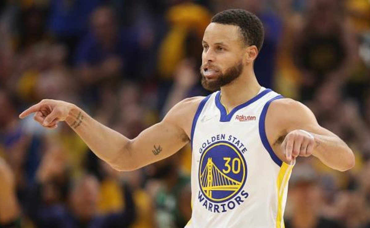 Stephen Curry encabeça lista de mais bem pagos da NBA nesta temporada