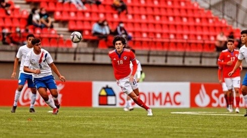Delantero deja tirado a la Selección Chilena para defender a Perú en el Sudamericano