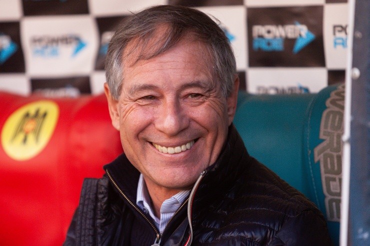 Ariel Holan Universidad Católica