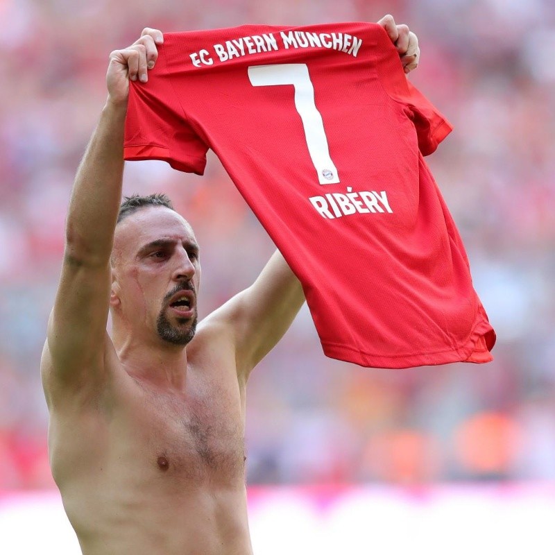 Franck Ribéry anuncia aposentadoria do futebol e revela o real motivo em declaração: "Eu não tinha escolha"