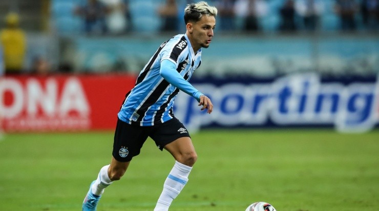 Foto: Pedro H. Tesch/AGIF - Biel: atacante acumulou boas atuações pelo Grêmio na temporada