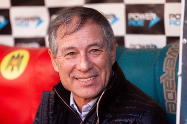 Ariel Holan Universidad Católica