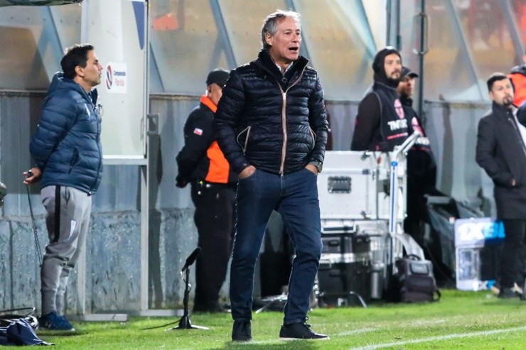 Ariel Holan Universidad Católica