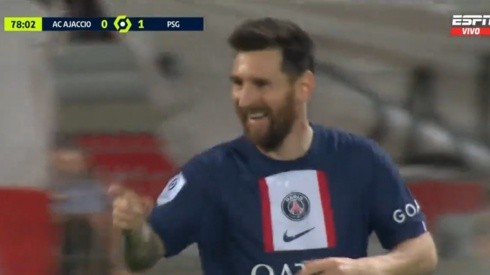 VIDEO | Hizo lo que quiso: Messi gambeteó a todo Ajaccio y convirtió un gol de antología