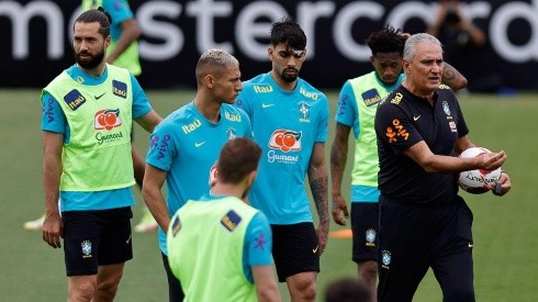 Brasil en entrenamiento con Tite.