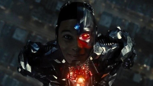 Ray Fisher como Cyborg
