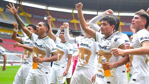 Festejo del título por parte de Pumas.