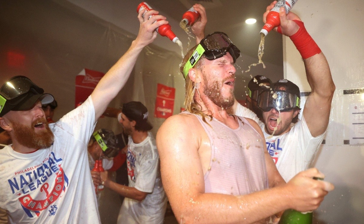 Phillies: Why Dancing on My Own is victory song, explained