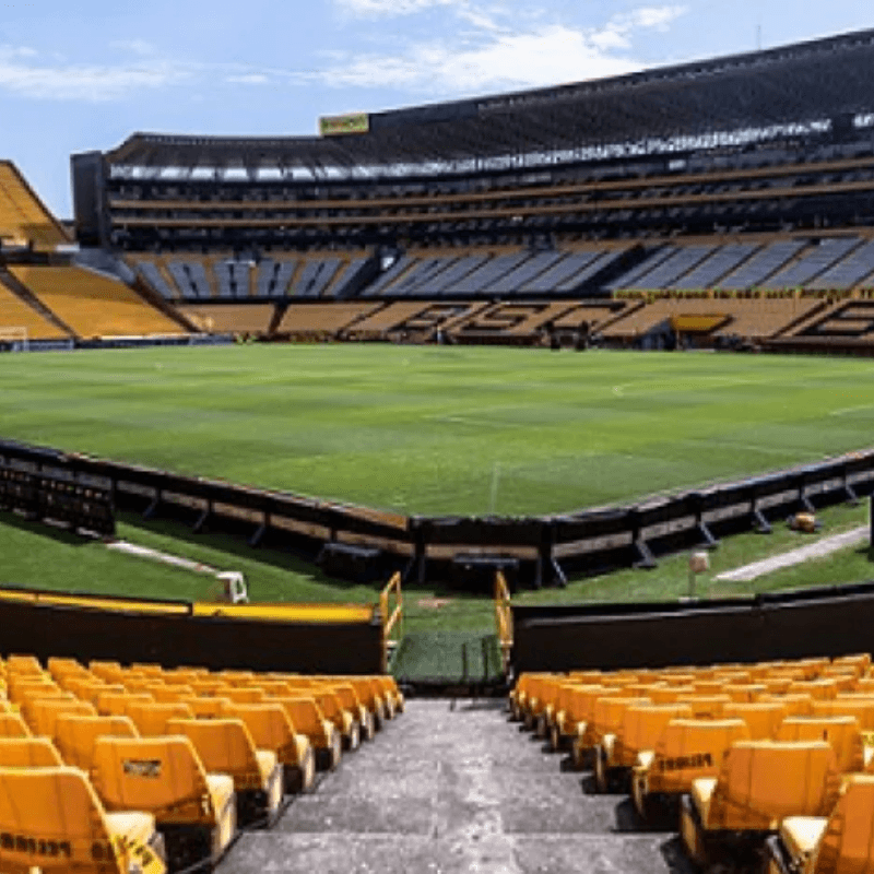 Chocante! Repórter sofre tentativa de assalto em frente ao estádio da final da Libertadores