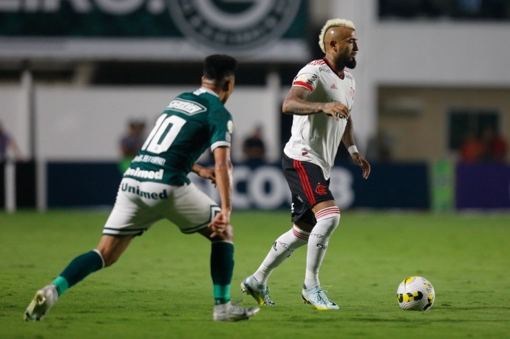 Arturo Vidal pelea el trono del mejor jugador nacional | Foto: Flamengo Flickr 