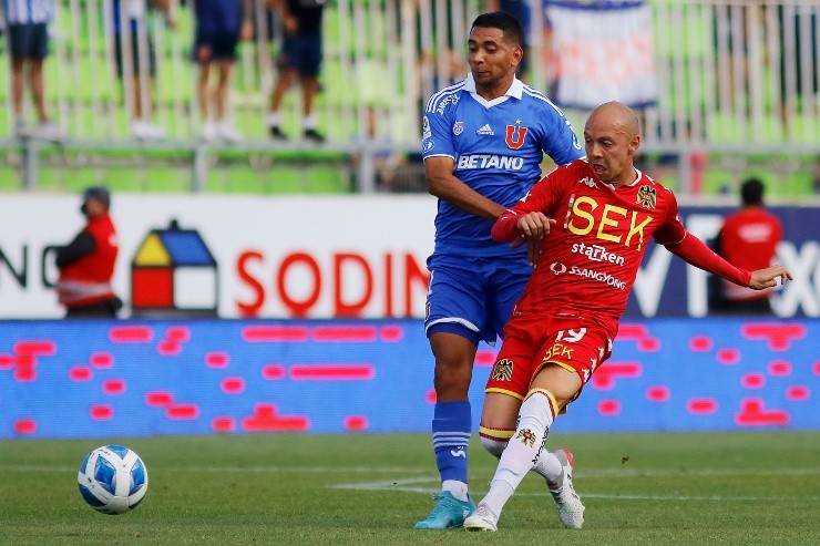 Larenas tuvo palabras para el primer partido con la U | Foto: Agencia Uno 