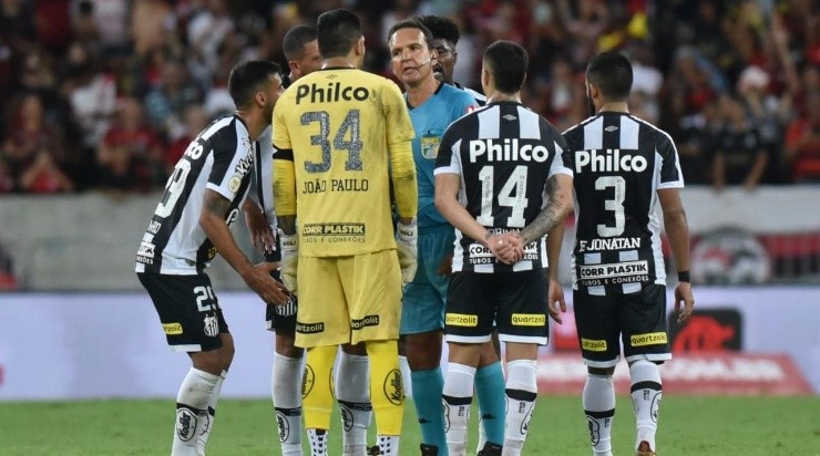 Foto: Ivan Storti/Santos FC - Peixe reclamou muito da arbitragem.