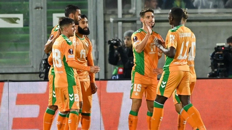 Betis clasifica a octavos de final de la Europa League