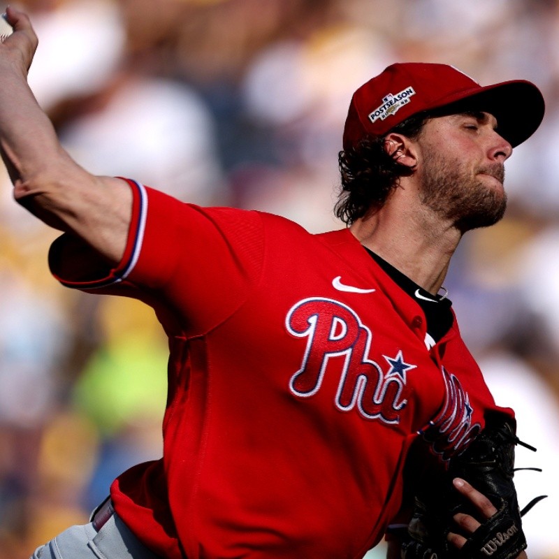 Phillies pitcher Aaron Nola marries high school sweetheart on New