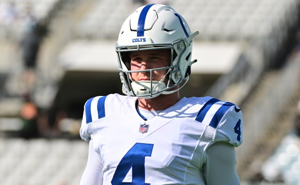 Sam Ehlinger in, Nick Foles out for Colts' finale