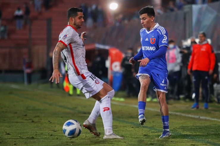 Aránguiz ha vivido con la polémica en estos días | Foto: Agencia Uno 