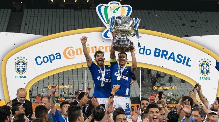 Foto: Daniel Vorley/AGIF - Cruzeiro conquistou a Copa do Brasil em 2018