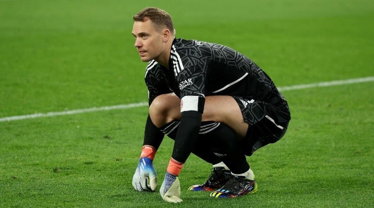 Manuel Neuer of Bayern München reacts during the Bundesliga match between Borussia Dortmund and FC Bayern München at Signal Iduna Park on October 08, 2022 in Dortmund, Germany. (Photo by Alexander Hassenstein/Getty Images)