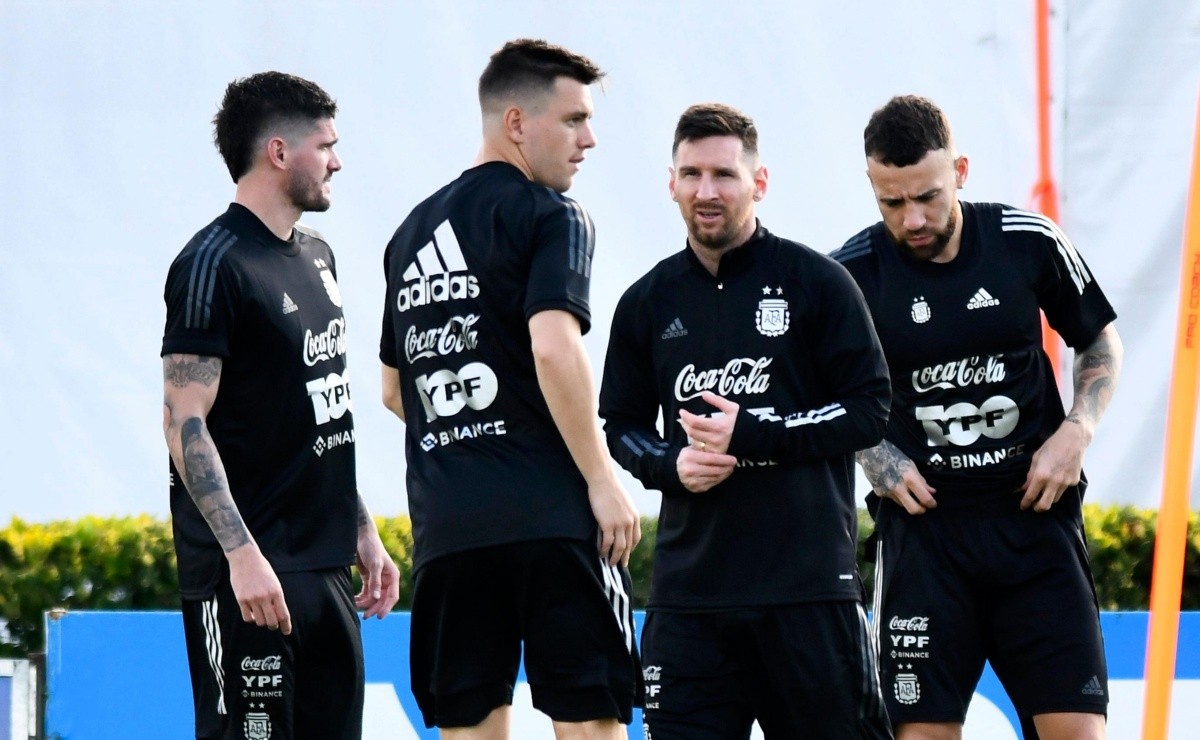 “Estamos esperando noticias…”;  El jugador argentino ha recogido una grave lesión y puede despedirse del Mundial de Qatar 2022