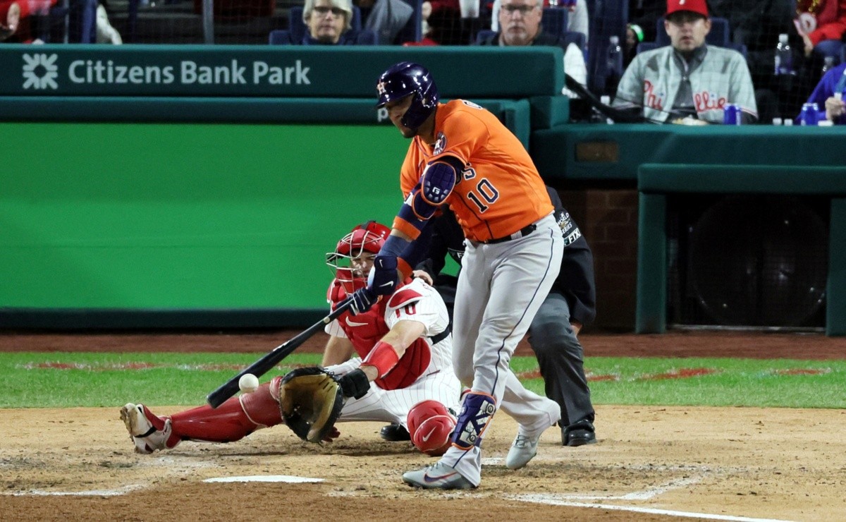 Yuli Kuriel sets all-time MLB playoffs record with Houston Astros after winning 2022 World Series