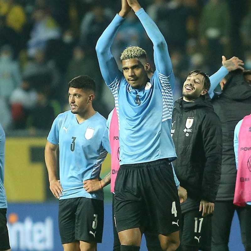 ¿Ronald Araújo estará disponible para Qatar 2022 con Uruguay?